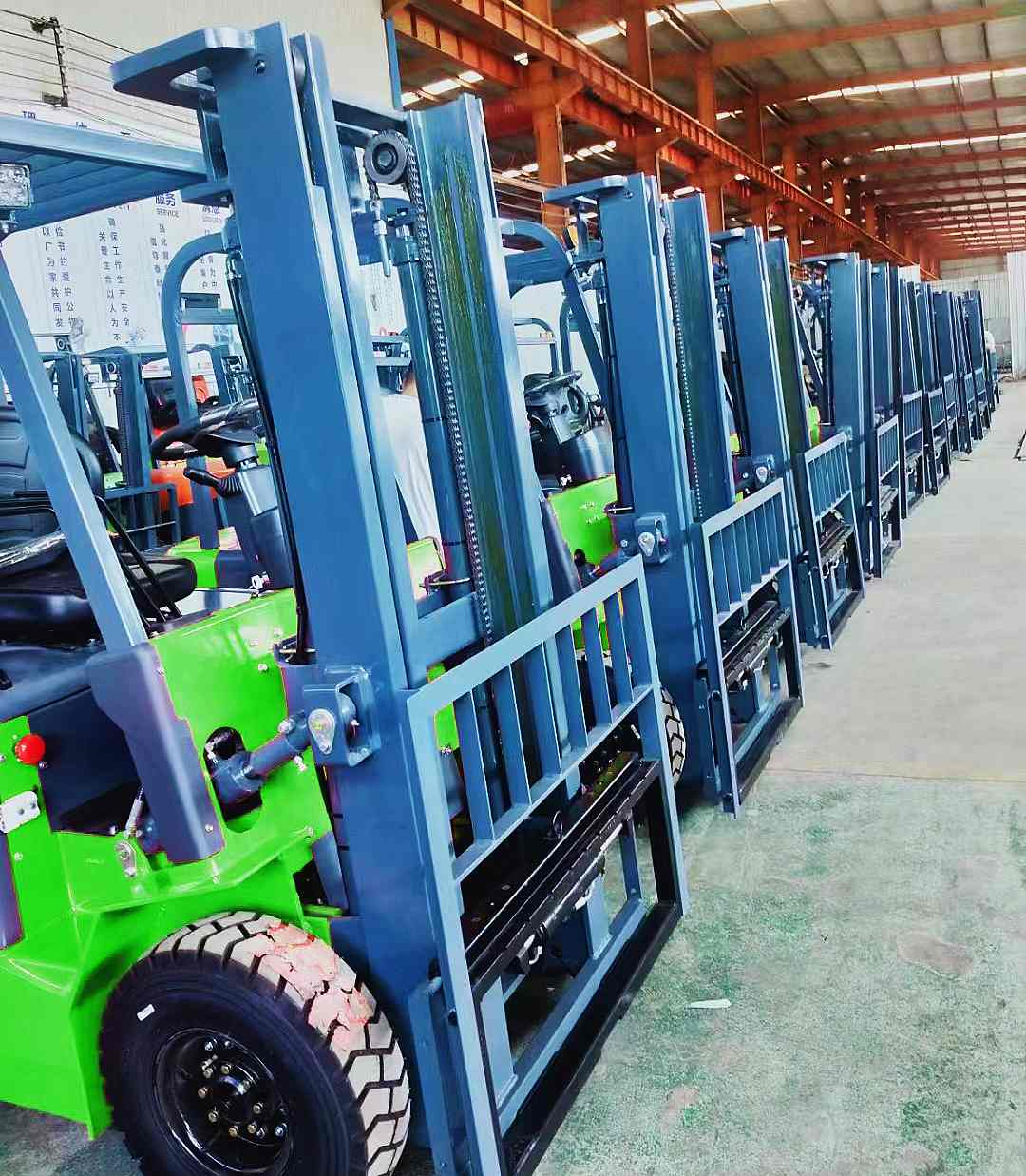 10 units of NEOforklift electric forklift 