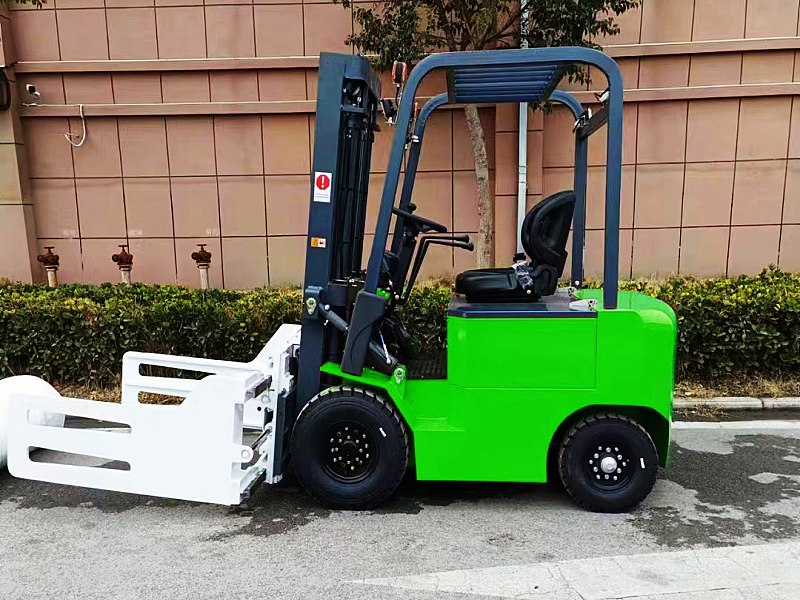 Kelepçeli özelleştirilmiş elektrikli forklift yakında müşteriye gönderilecek