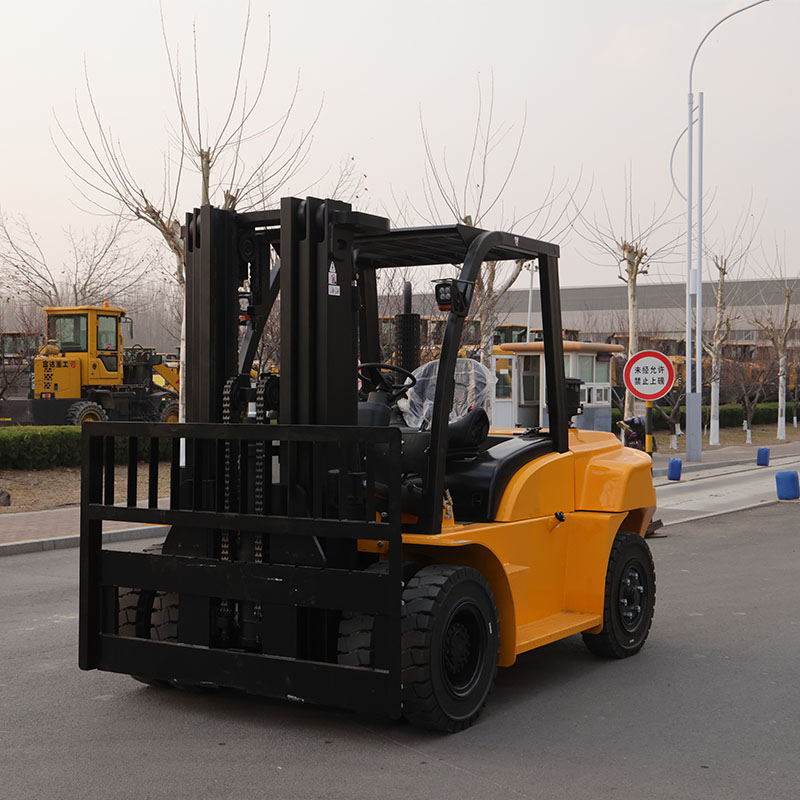 NEOlift: Ağır Hizmet Dizel Forklift Türkiye'ye Geliyor