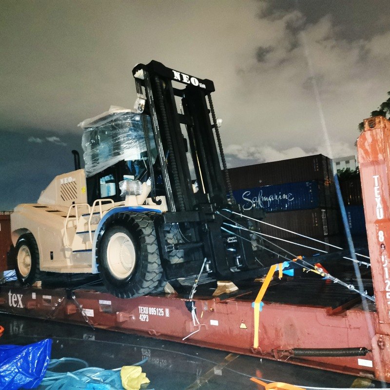 20 tonluk ağır hizmet dizel forklift Orta Doğu'ya sevk edilecek